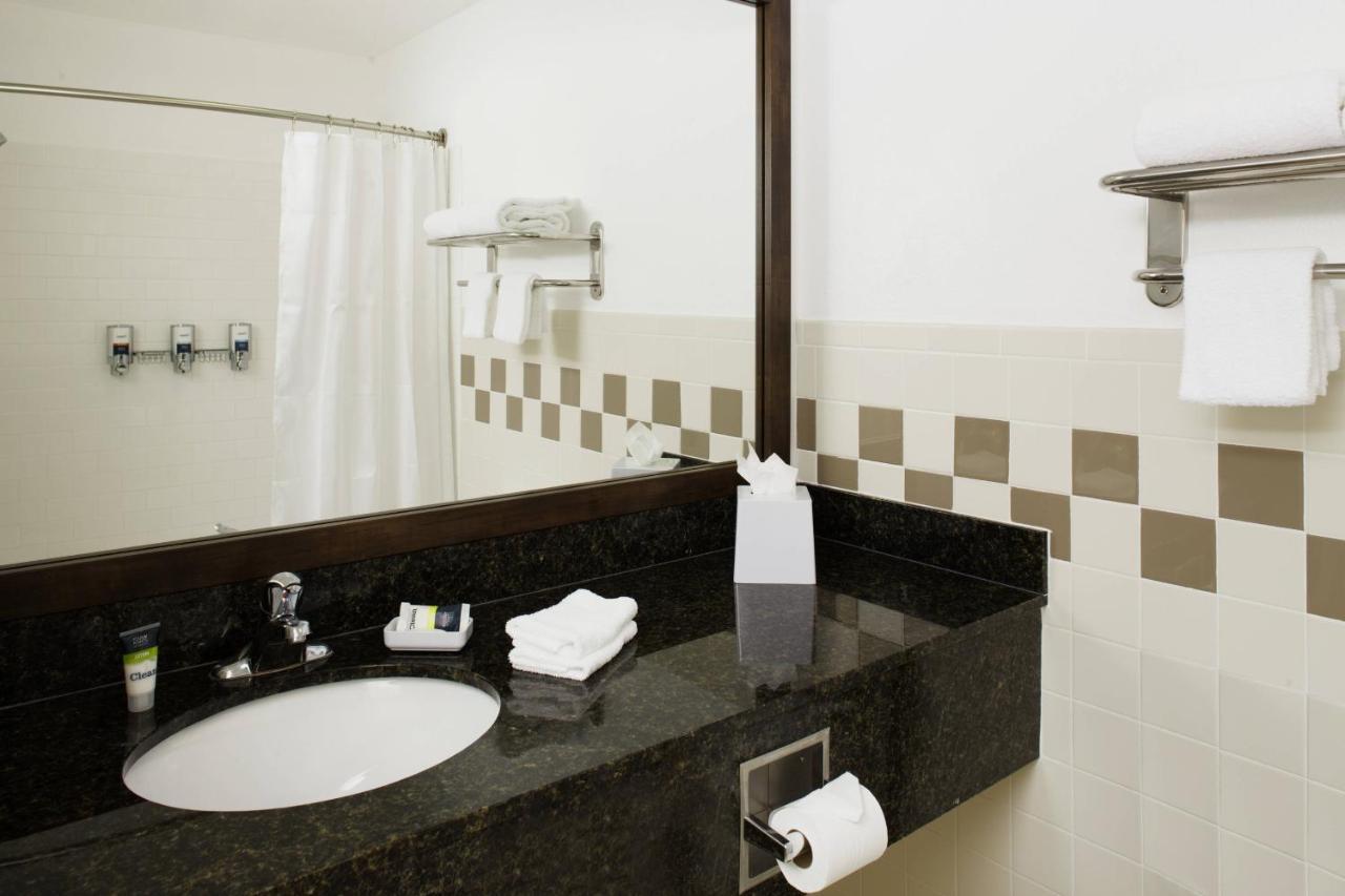 Four Points By Sheraton Fort Myers Airport 외부 사진